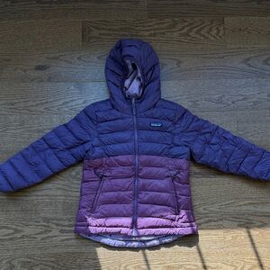 Patagonia Kids Two-Tone and reversible Purple Puffer Jacket. Read desc.